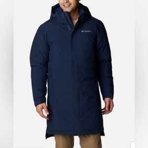 Columbia Men’s Arrow Trail Insulated Navy Parka in size Large